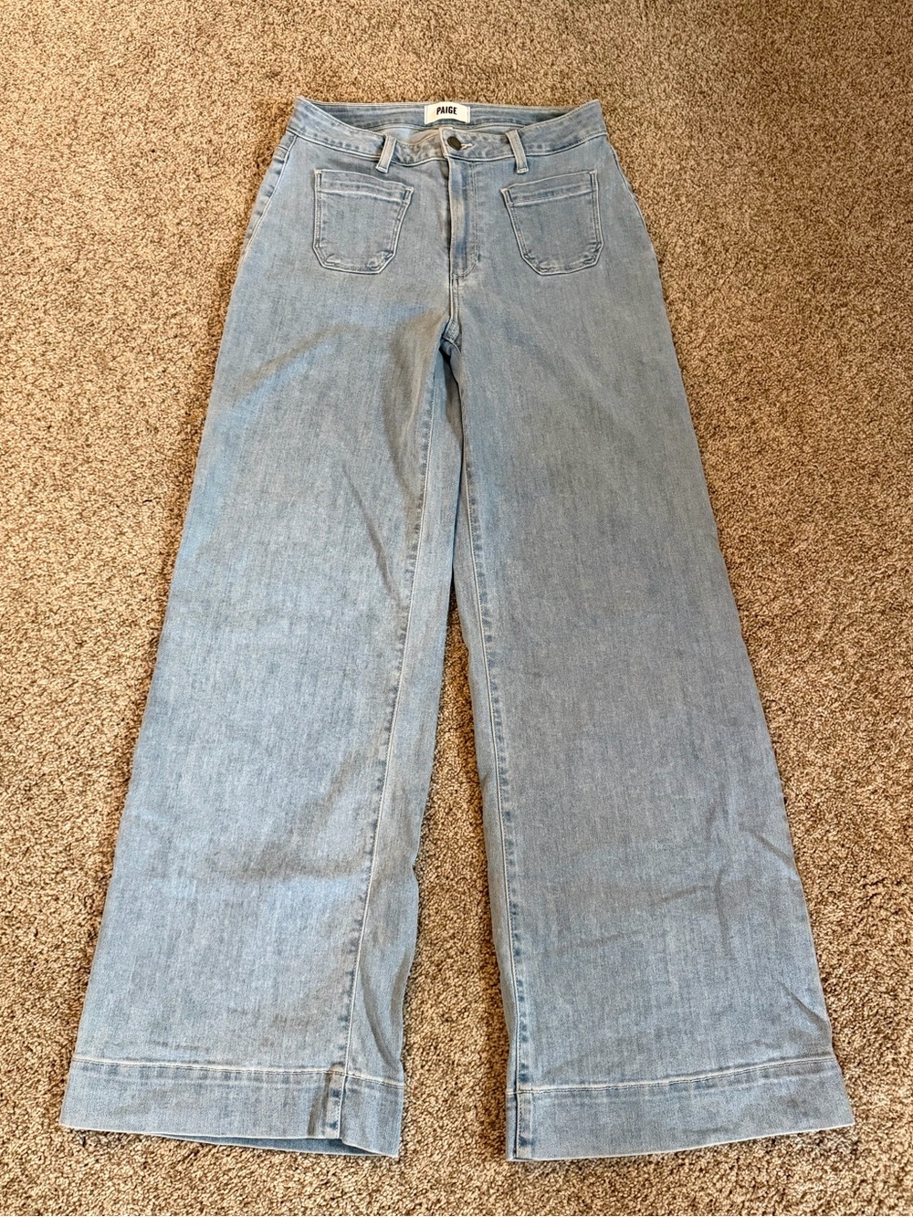 NWOT Paige Connie Jean. “Yuri” Wash. Patch Pockets. Wide Leg. Sz 28. Stretch.